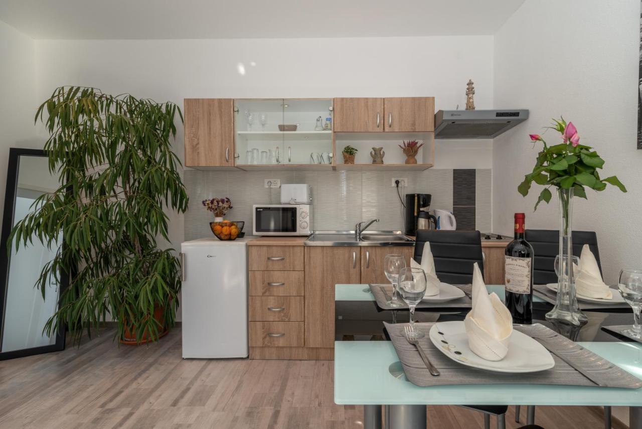 Apartments Bruna Τρογκίρ Εξωτερικό φωτογραφία